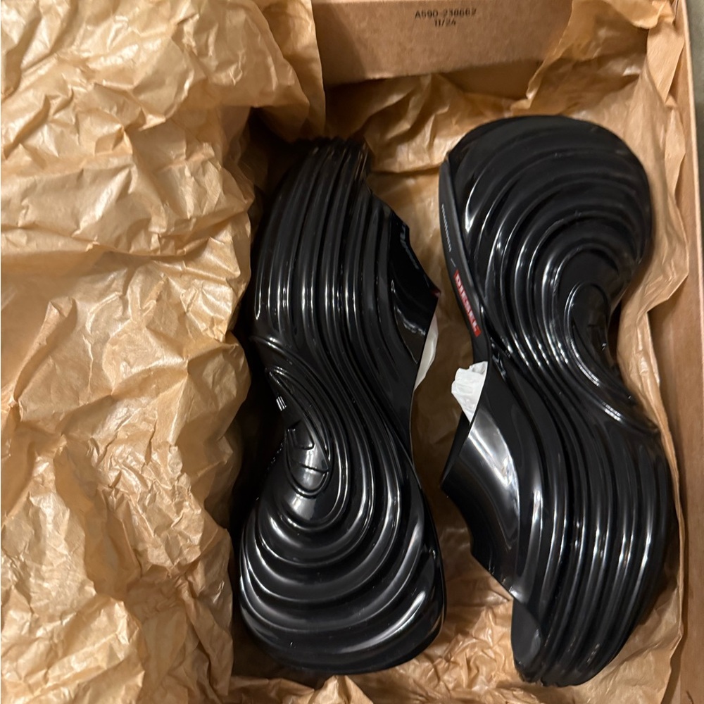 Melissa x Diesel Black Quantum Platform Sandals / New / Size 8